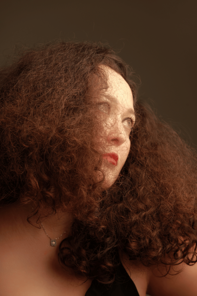 Selin Akdeniz 25 Selin Akdeniz Soz Yazari