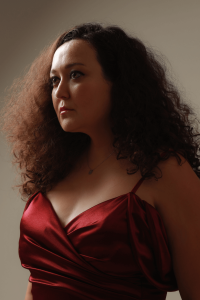 An image of Selin Akdeniz the Turkish singer and music composer and writer from Istanbul 04